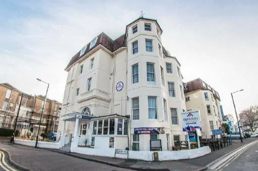 Школа Cavendish School of English Борнмут в Борнмуте