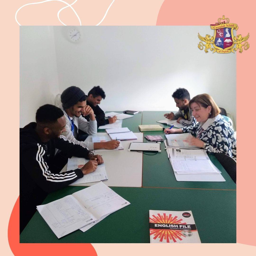 Школа Cavendish School of English Борнмут в Борнмуте